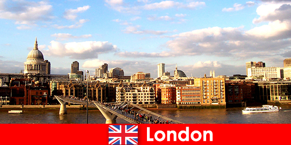 इंग्लैंड के लंदन शहर में पर्यटकों के लिए अवकाश गतिविधियों