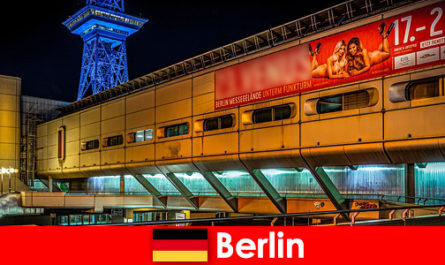 पफ वेश्यालयों और नोबल एस्कॉर्ट मॉडल के साथ बर्लिन नाइटलाइफ़ का अनुभव करें