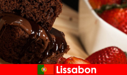पुर्तगाल में लिस्बन delicatessen पर्यटकों को जो मीठा पेस्ट्री और केक प्यार के लिए शहर है