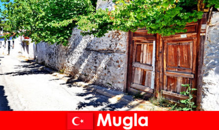 सुरम्य गांवों और मेहमाननवाज स्थानीय लोगों ने मुगला तुर्की में पर्यटकों का स्वागत