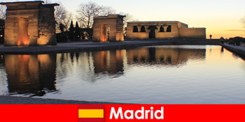 यूरोपीय छात्रों के लिए मैड्रिड स्पेन के लिए यात्रा के लिए लोकप्रिय गंतव्य