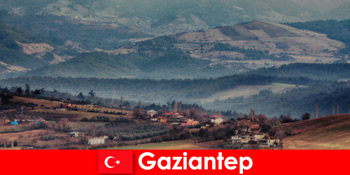 गजियानटेप तुर्की में पहाड़ और घाटी के माध्यम से निर्देशित पर्यटन के साथ लंबी पैदल यात्रा मार्गों