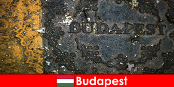 बुडापेस्ट हंगरी में खरीदारी करने के लिए छुट्टियों के लिए यूरोपीय यात्रा
