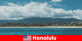 होनोलूलू संयुक्त राज्य अमेरिका में खेल vacationers के लिए डाइविंग यात्राओं एक अद्वितीय अनुभव