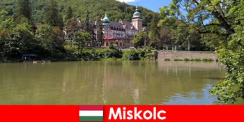 लंबी पैदल यात्रा मार्गों और Miskolc हंगरी में एक परिवार की यात्रा के लिए महान अनुभव