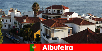 यूरोप में लोकप्रिय छुट्टी गंतव्य हर पर्यटक के लिए पुर्तगाल में Albufeira है